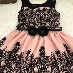 The Children’s Place Pink And Black Holiday Dress